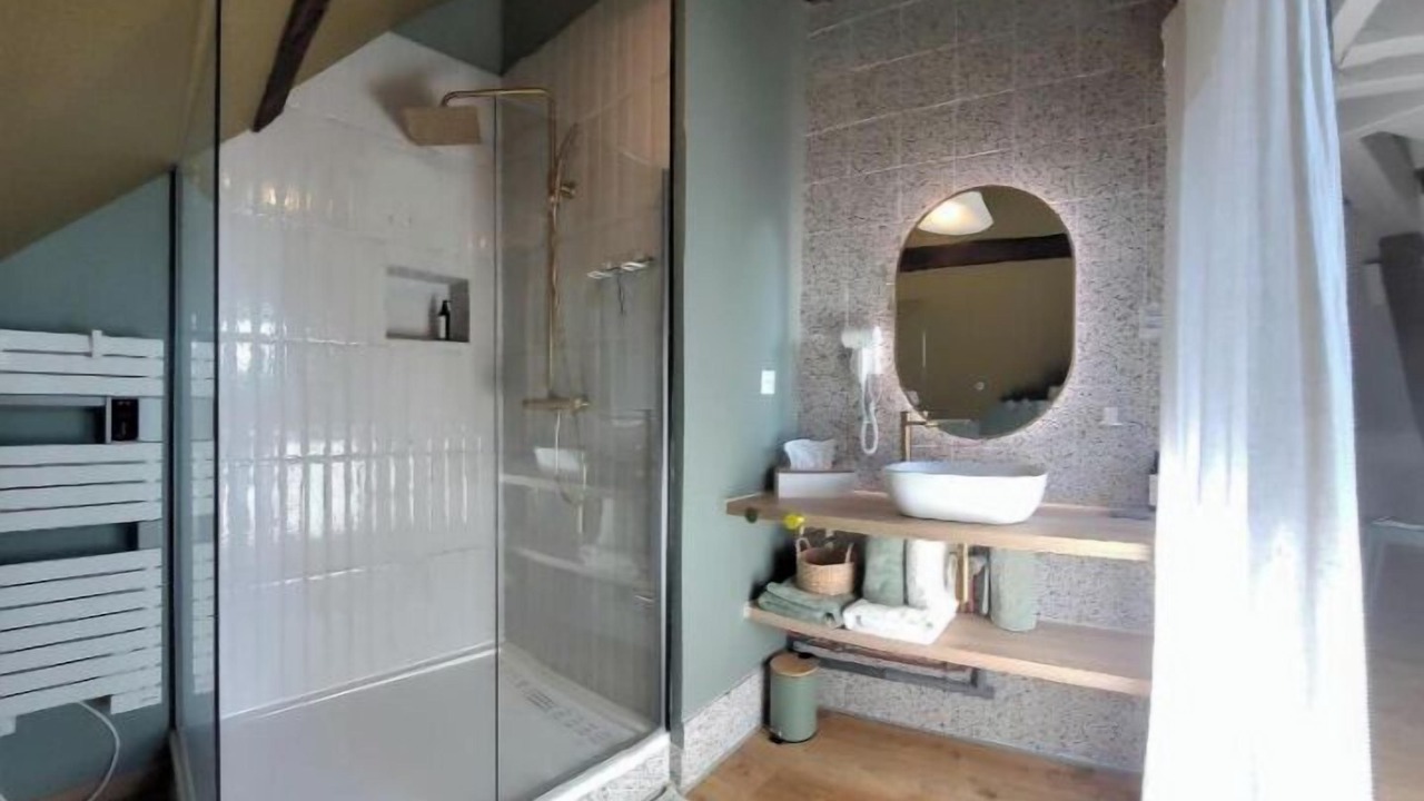 Photo of Bathroom in Sens