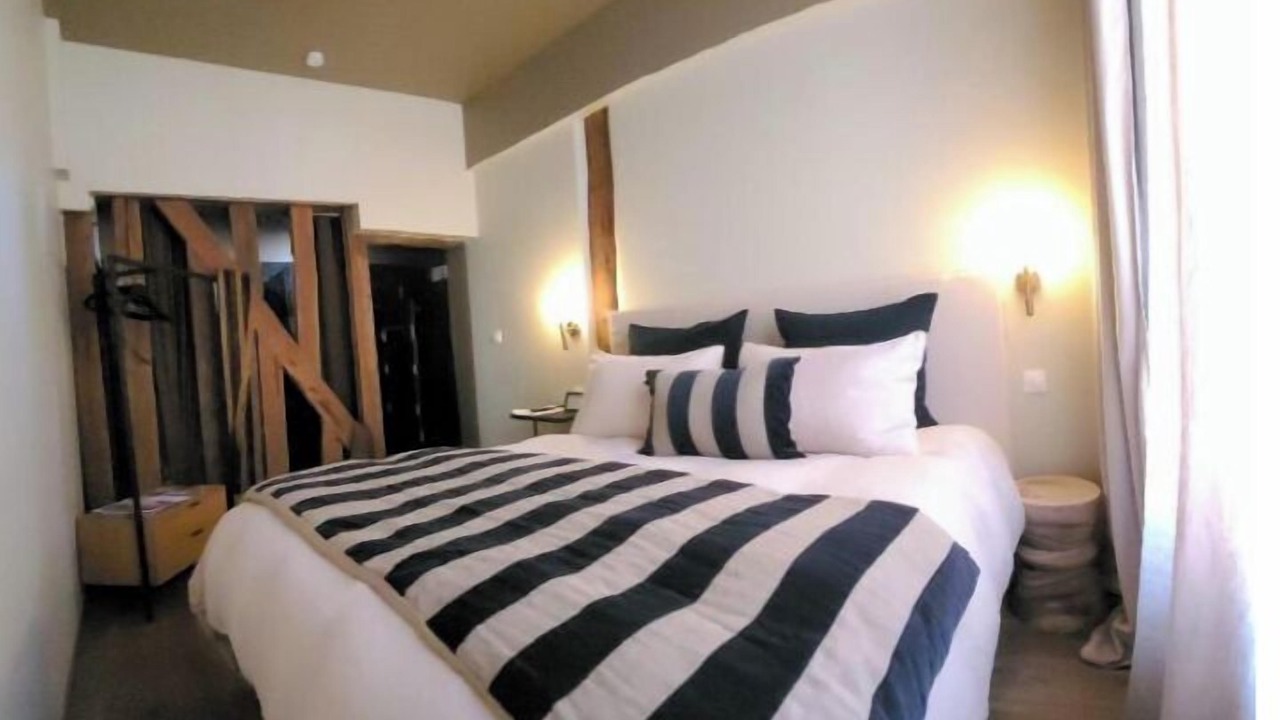 Photo of Bedroom in Sens