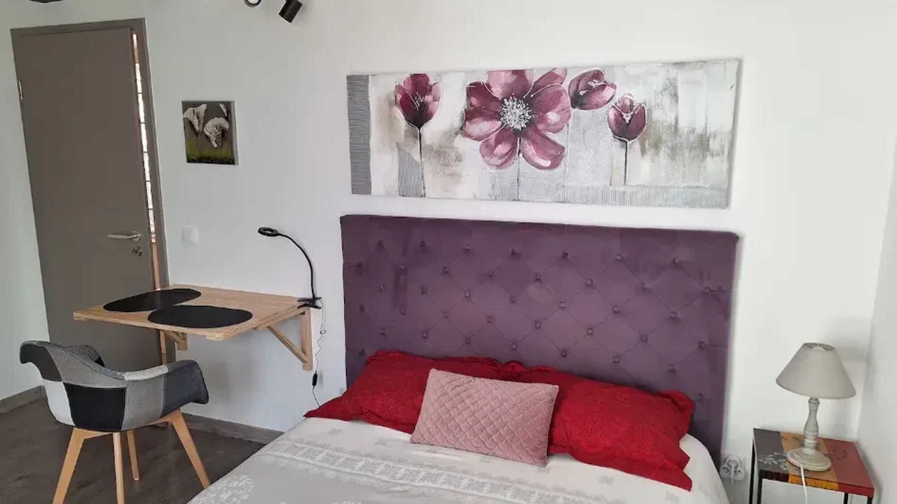 Photo of Bedroom in Valff