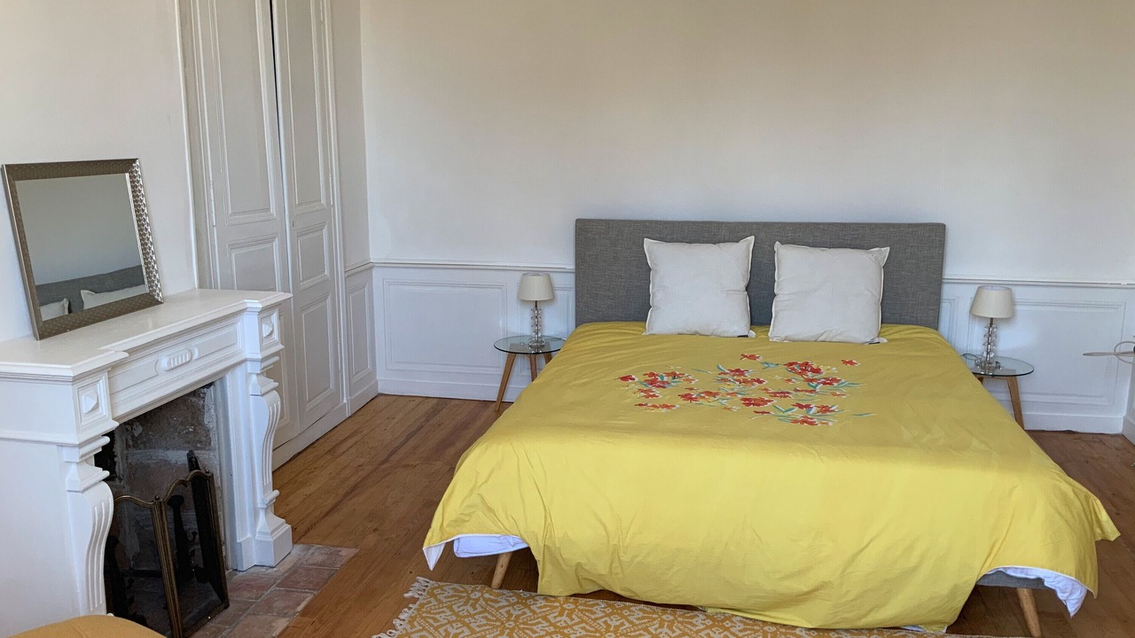 Photo of Bedroom in Parce-sur-Sarthe