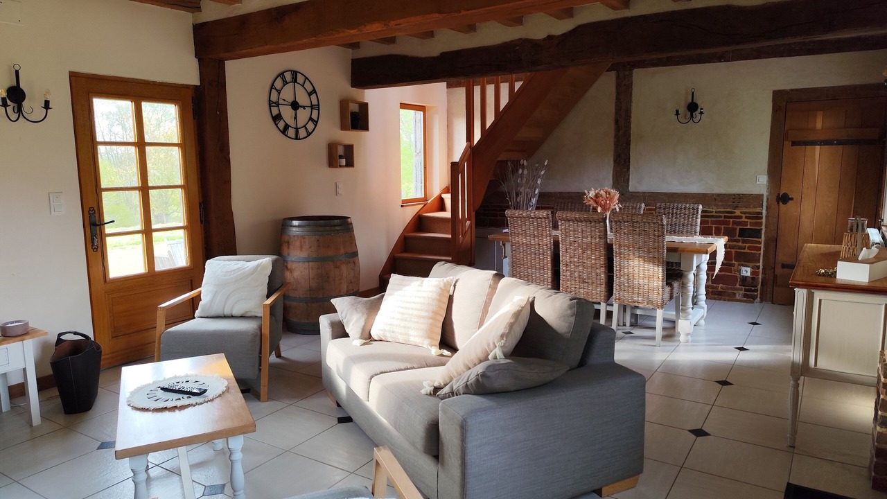 Photo of Livingroom in Mesnieres-en-Bray