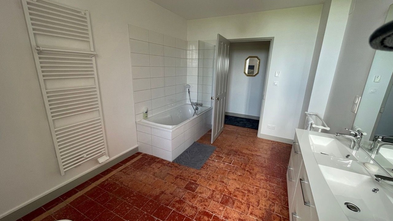 Photo of Bathroom in Boulleret
