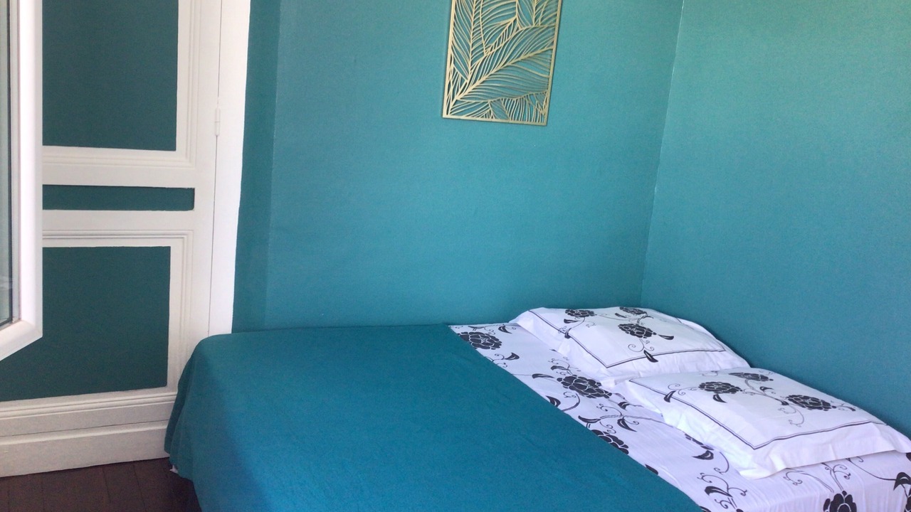 Photo of Bedroom in Quartier Saint-Clement - Jardin des Plantes