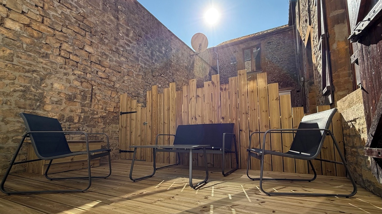 Photo of Patio Balcony in Charleville-Mezieres