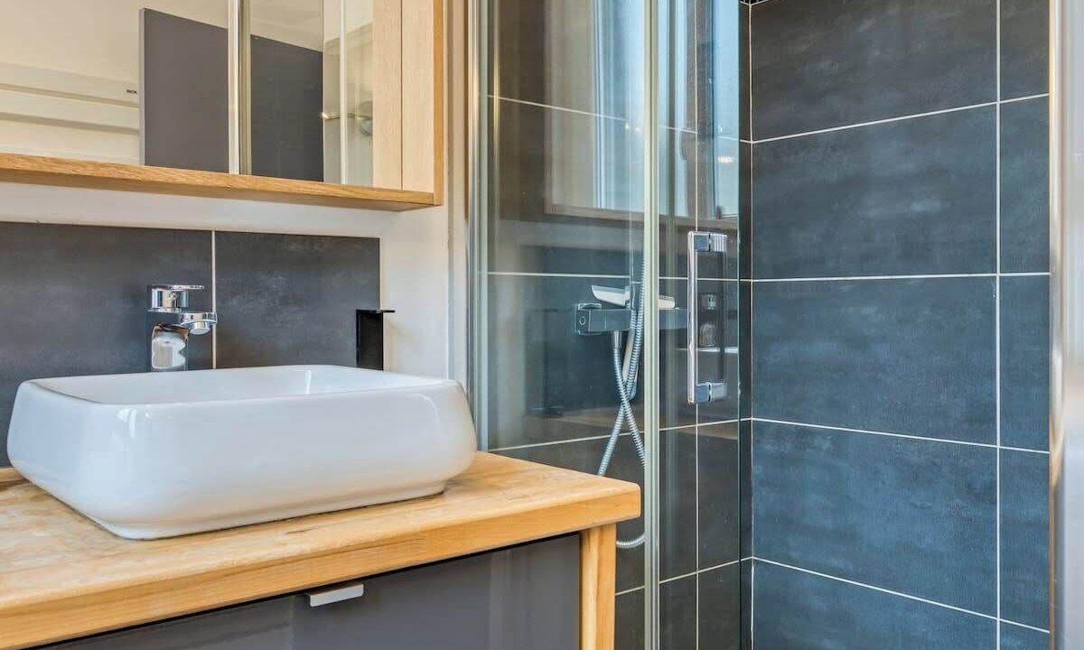 Photo of Bathroom in Coteaux Ouest