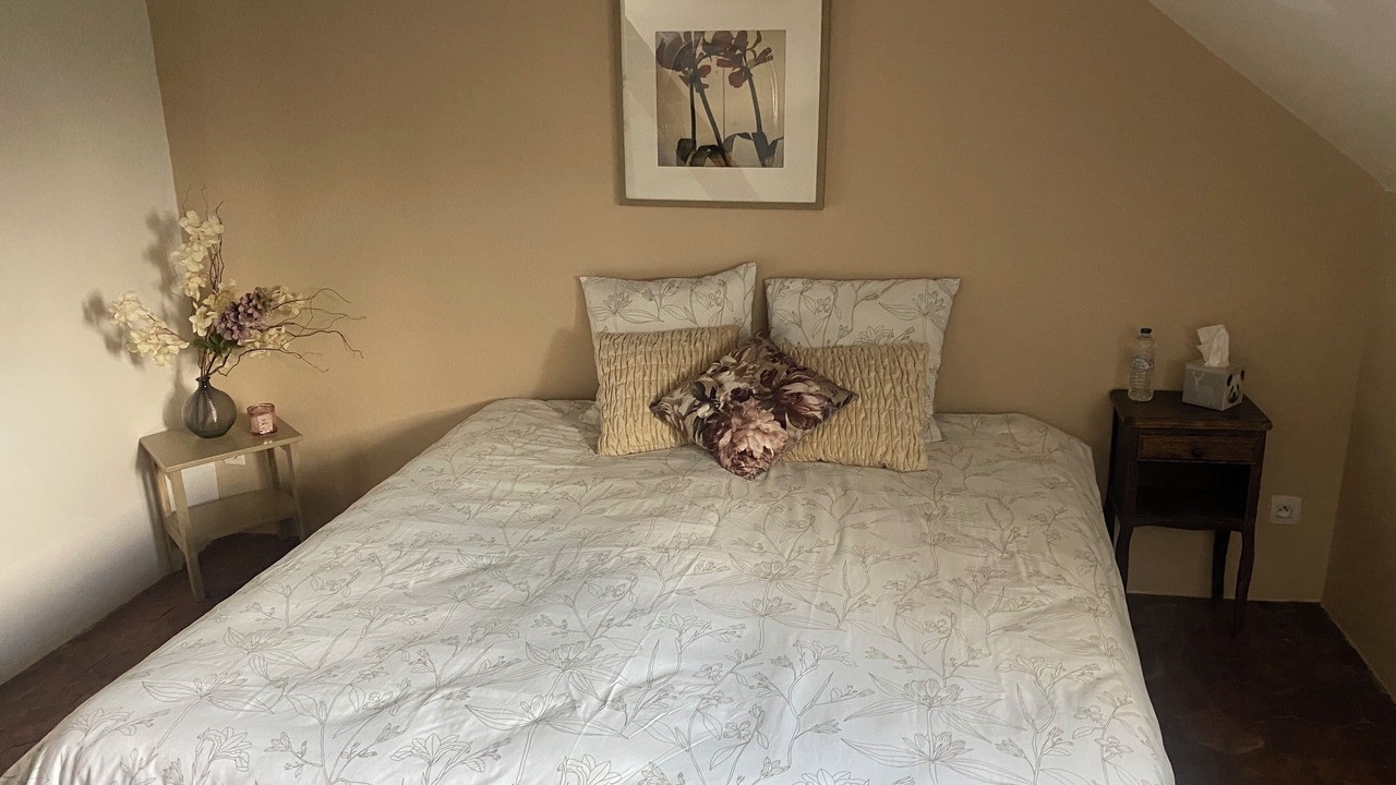 Photo of Bedroom in Saint-Cyr-en-Pail