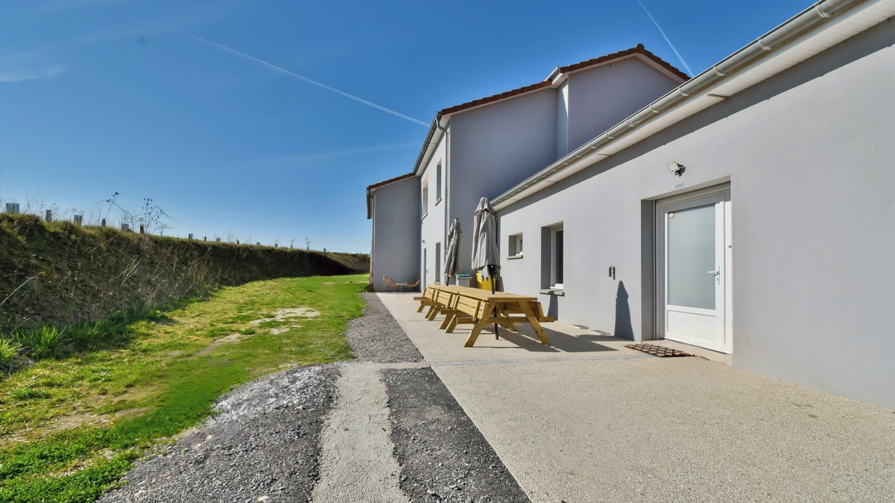 Photo of Outdoor in Grandpre