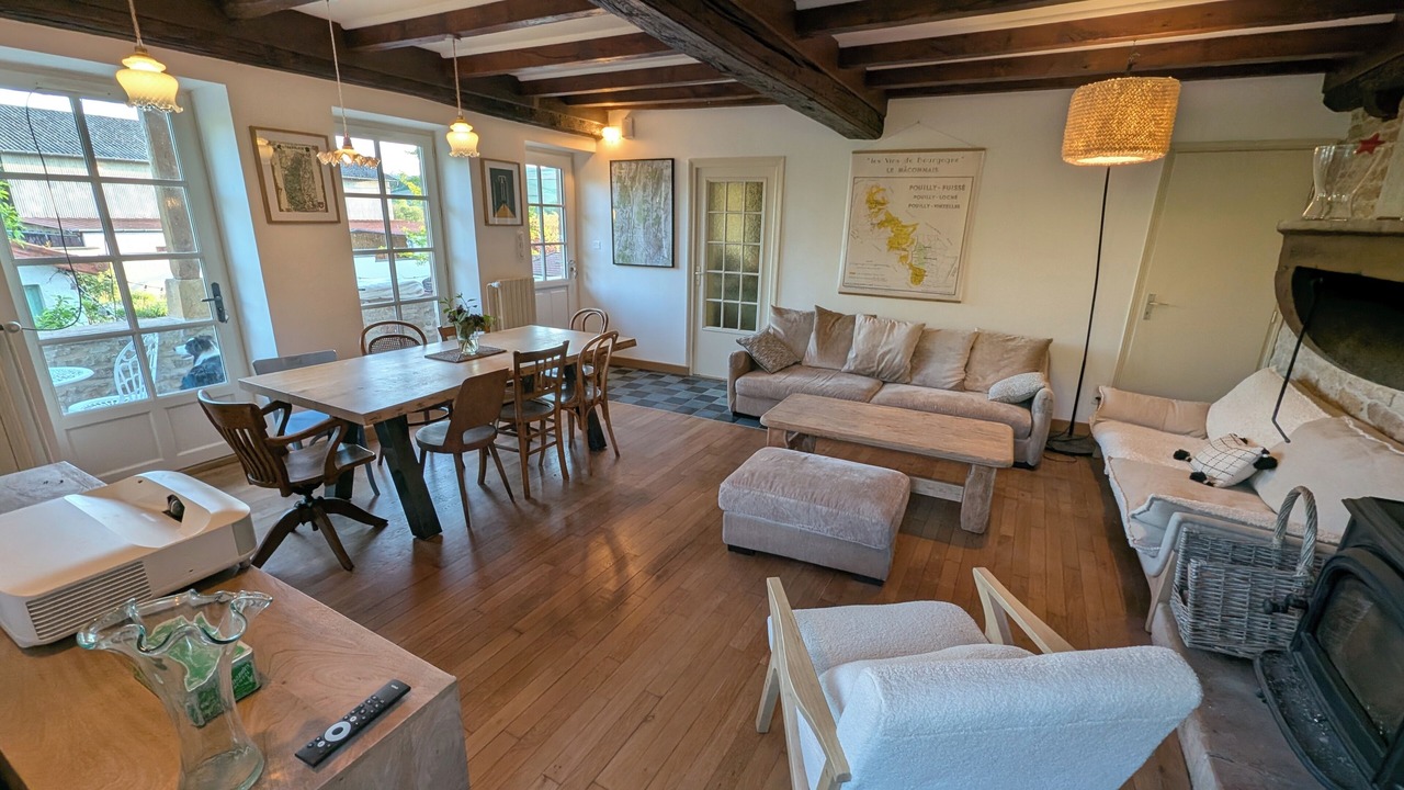 Photo of Livingroom in Aze