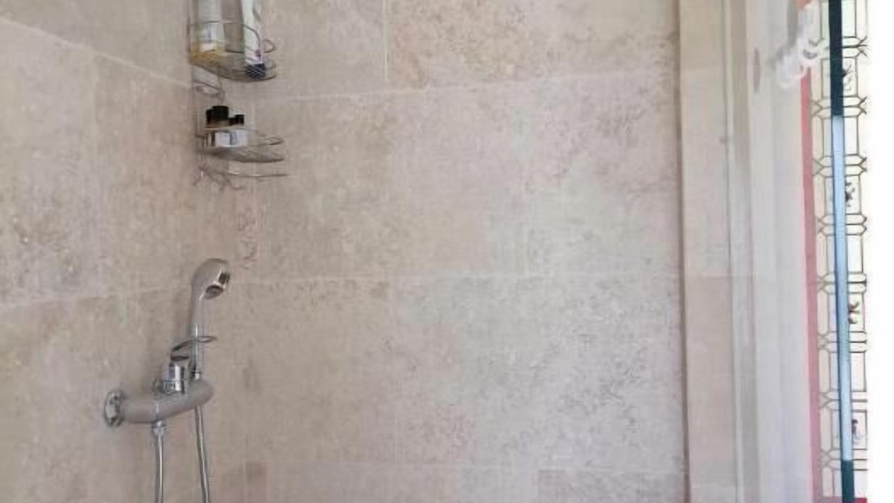Photo of Bathroom in Roussillon-en-Morvan