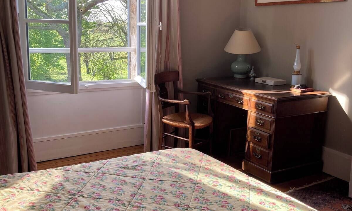 Photo of Bedroom in Crespieres