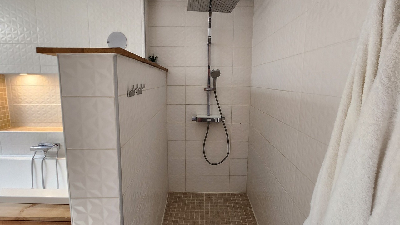Photo of Bathroom in Dreuil-les-Amiens