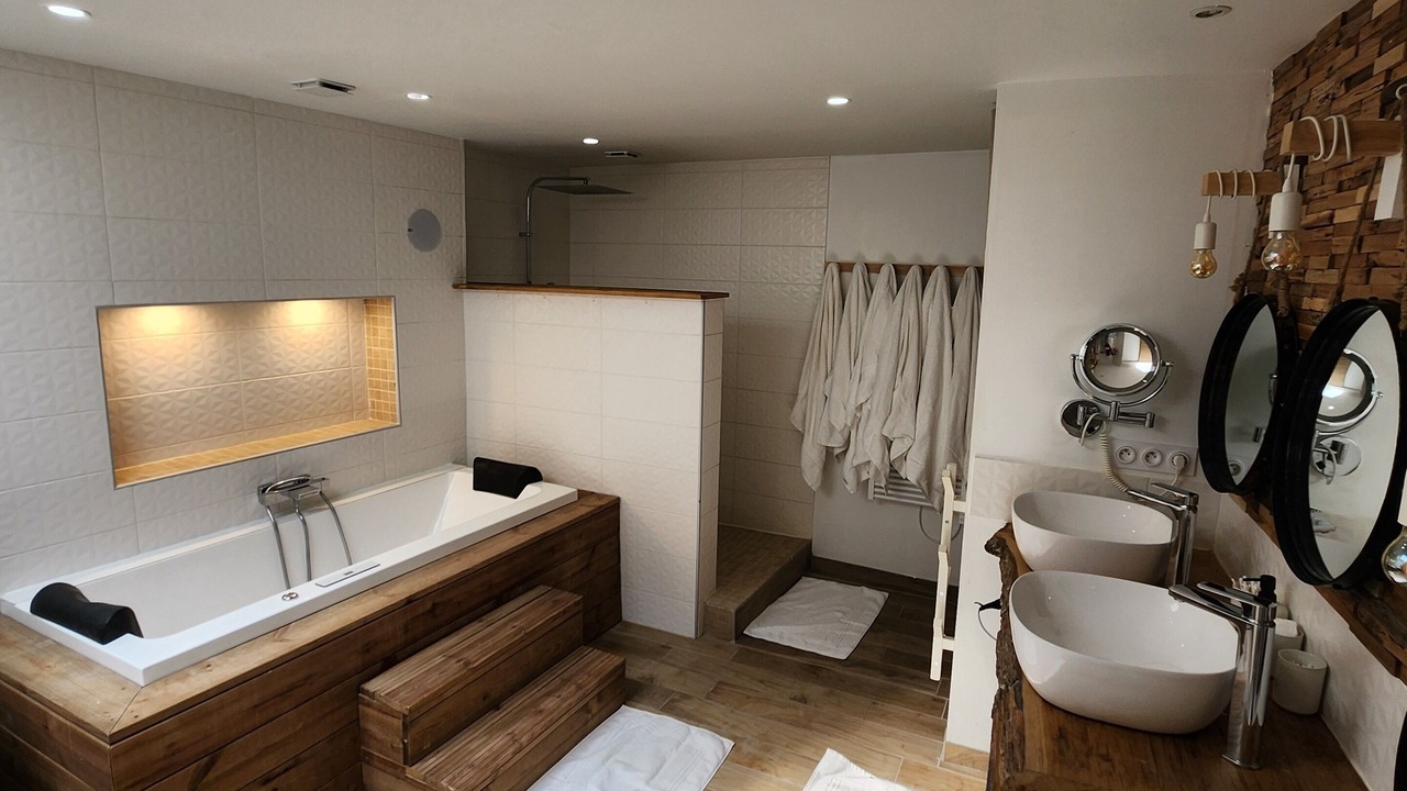 Photo of Bathroom in Dreuil-les-Amiens