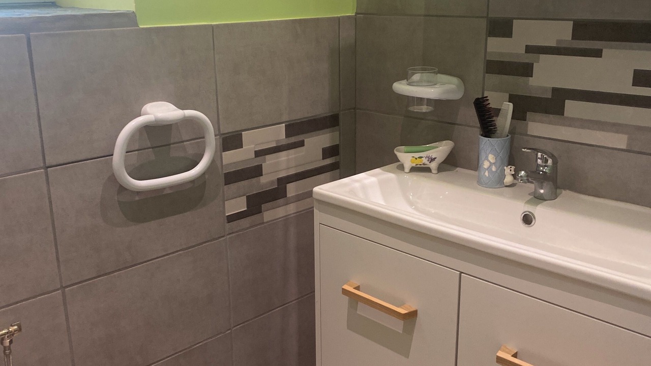 Photo of Bathroom in Espalion