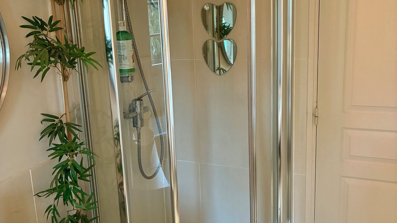 Photo of Bathroom in Saint-Martin-en-Biere