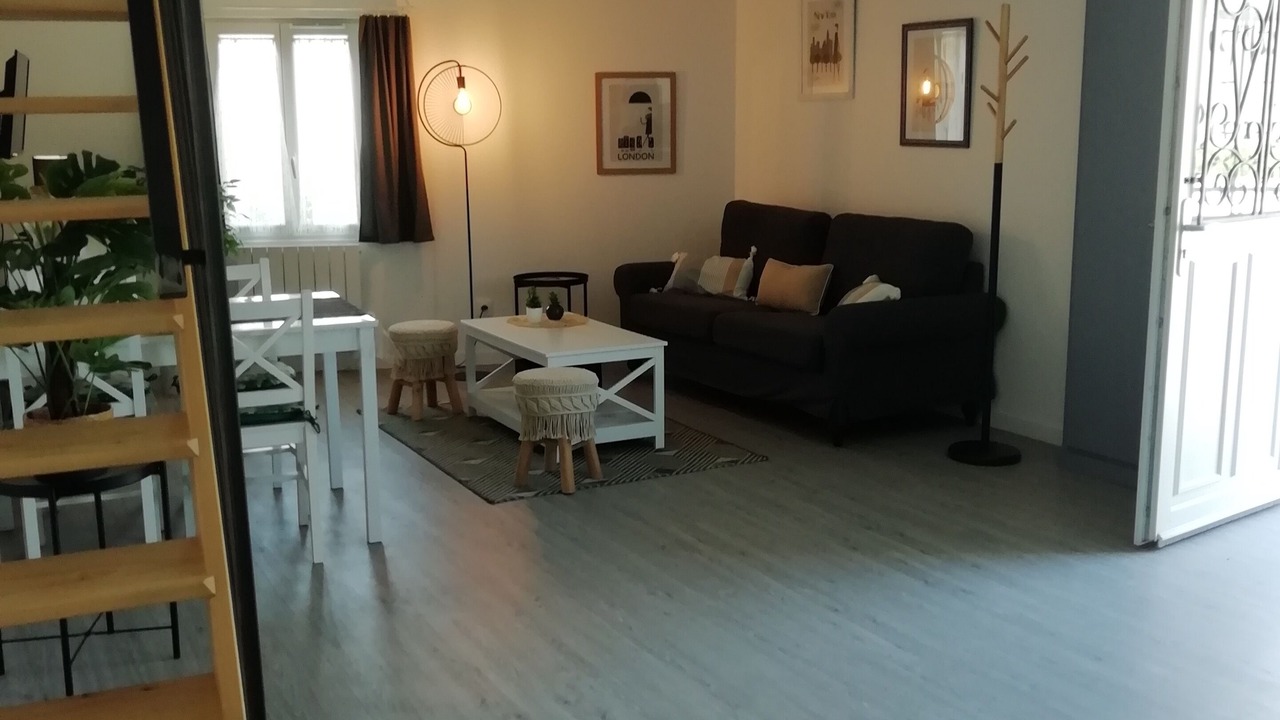 Photo of Livingroom in Bezu-le-Guery