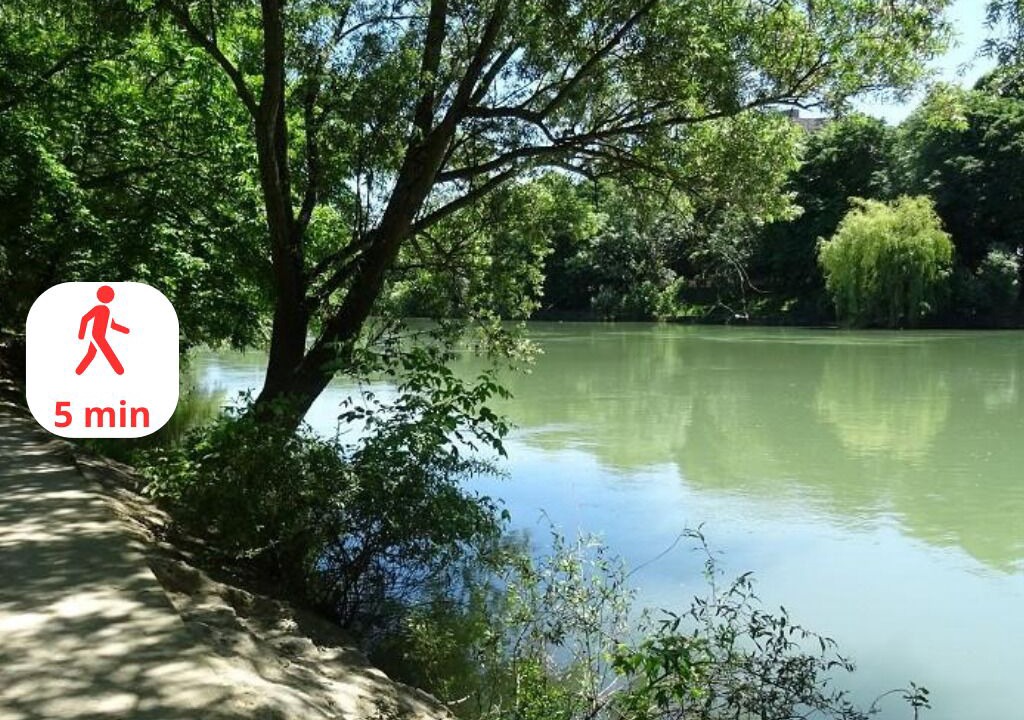 Photo of Others in Neuilly-sur-Marne