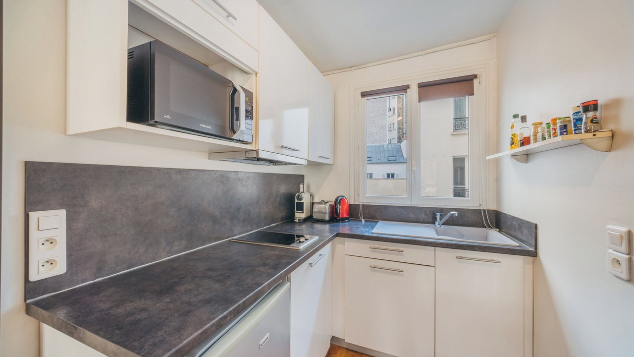 Photo of Kitchen in Quartier Saint-Ambroise