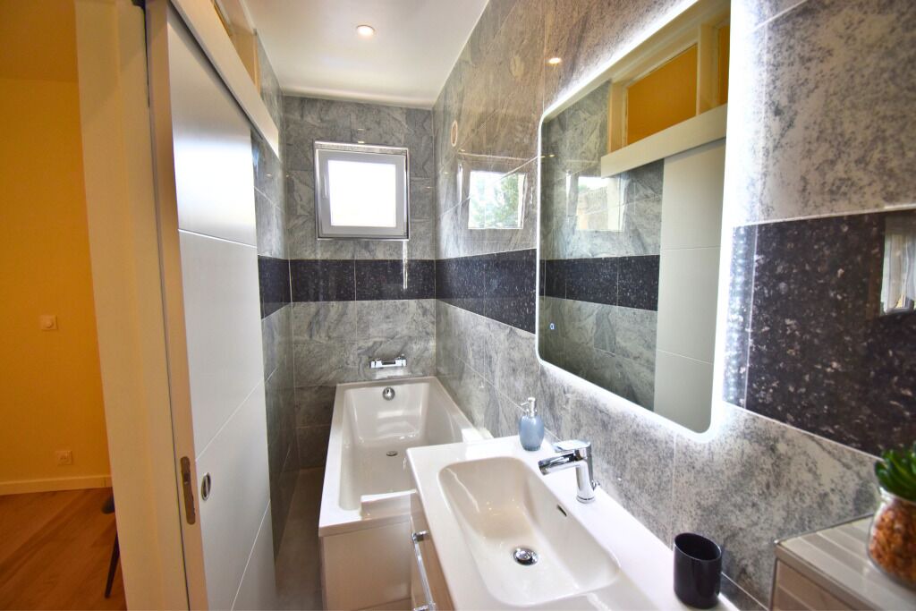 Photo of Bathroom in Goussainville