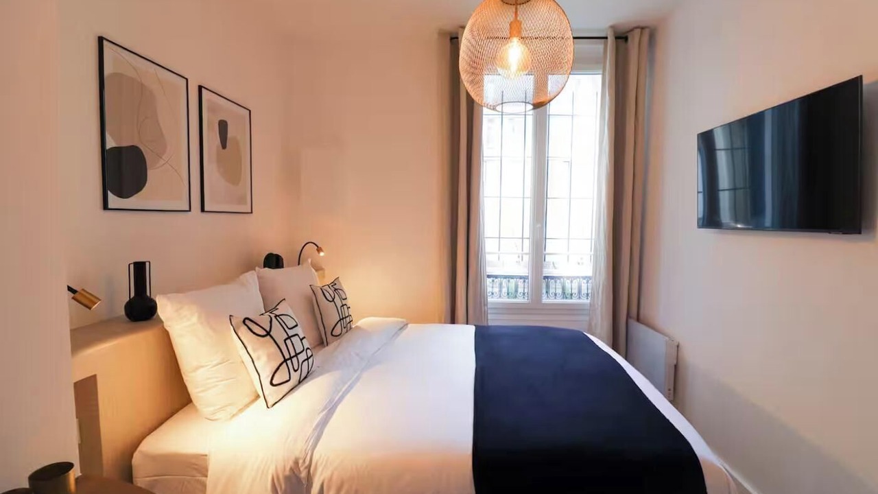 Photo of Bedroom in Marais