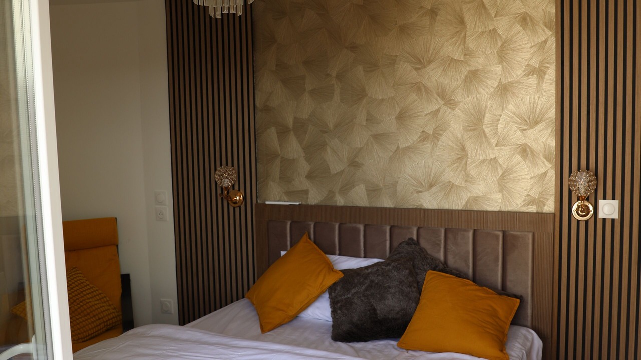 Photo of Bedroom in Le Bourget