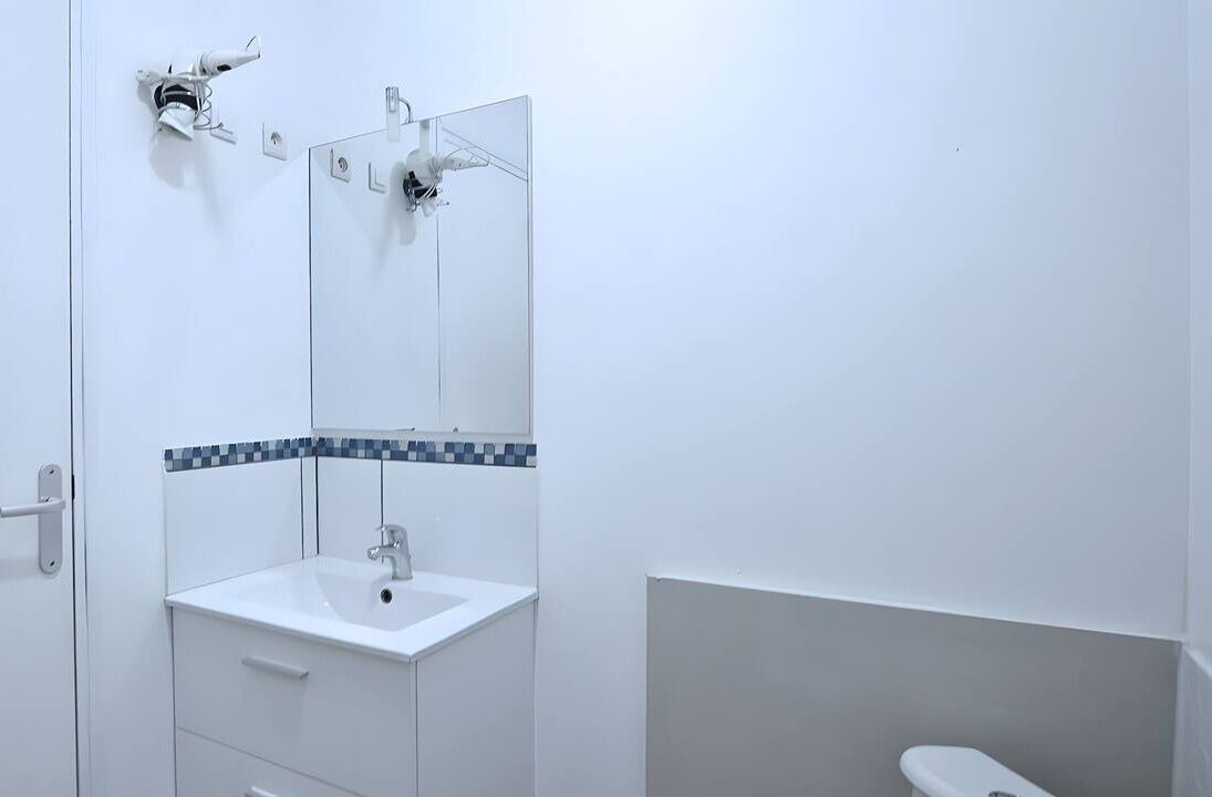 Photo of Bathroom in Noeux-les-Mines