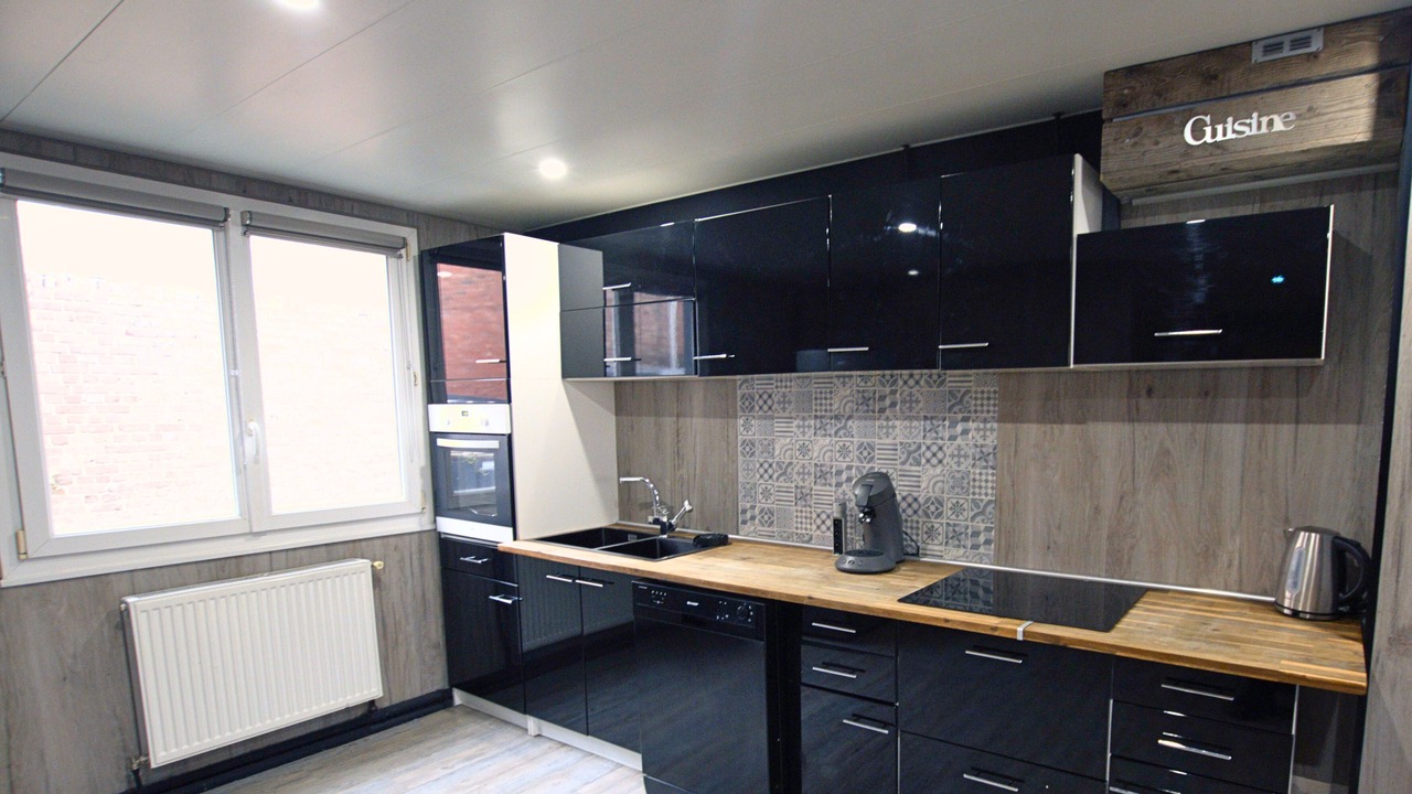 Photo of Kitchen in Lens