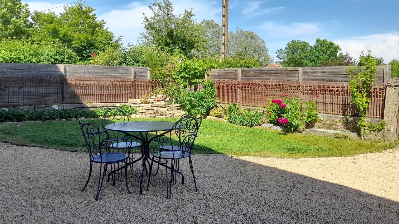 Photo of Outdoor in Saint-Etienne-sur-Reyssouze
