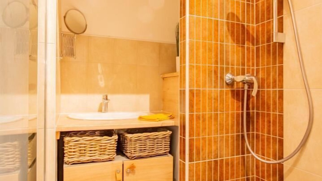 Photo of Bathroom in Saint-Andre-le-Desert