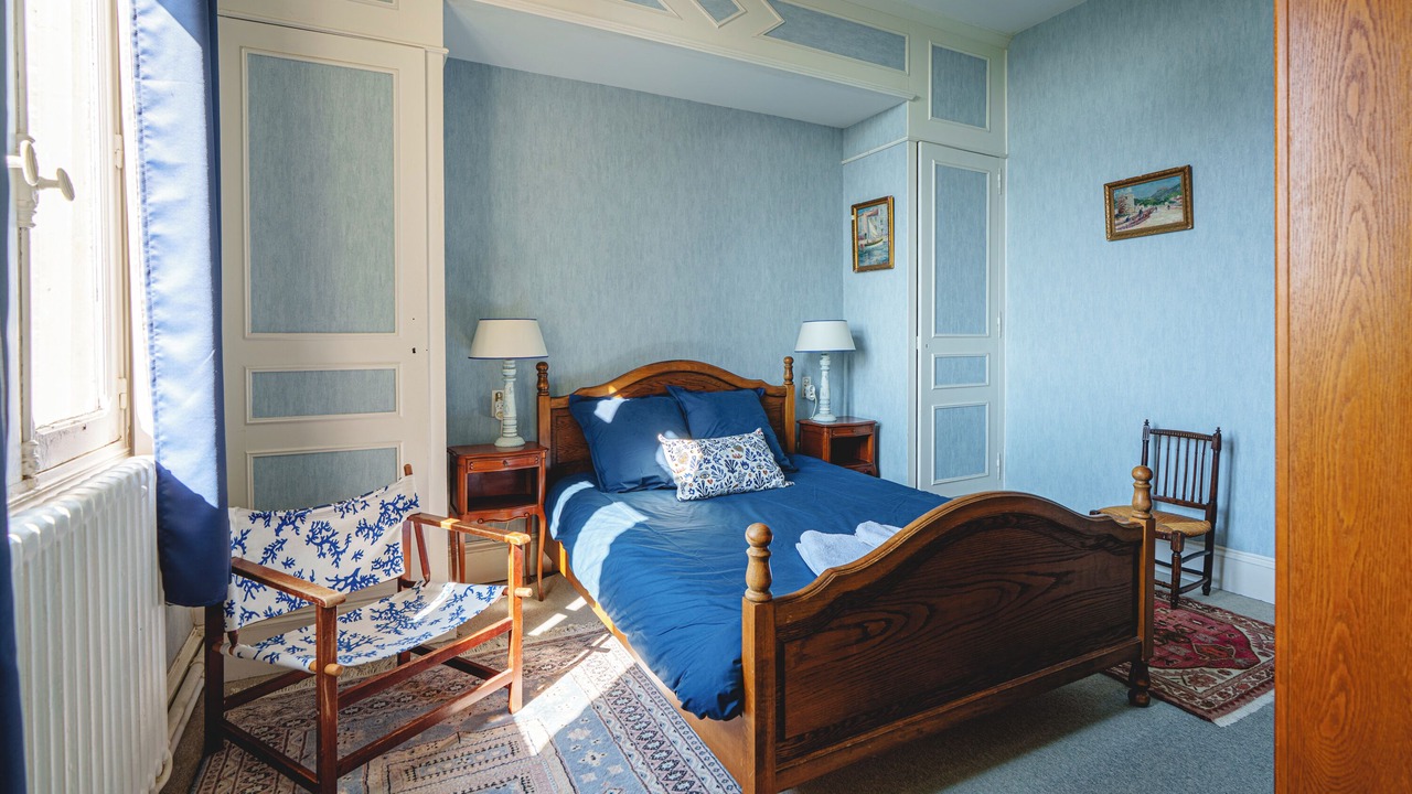 Photo of Bedroom in Chenehutte-Treves-Cunault
