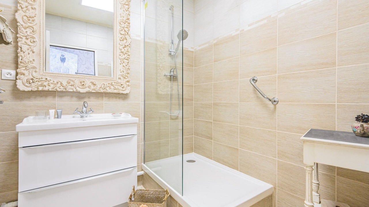 Photo of Bathroom in Epernay