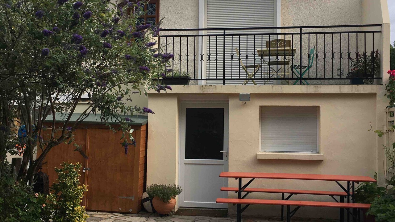 Photo of Patio Balcony in Sainte-Genevieve-des-Bois