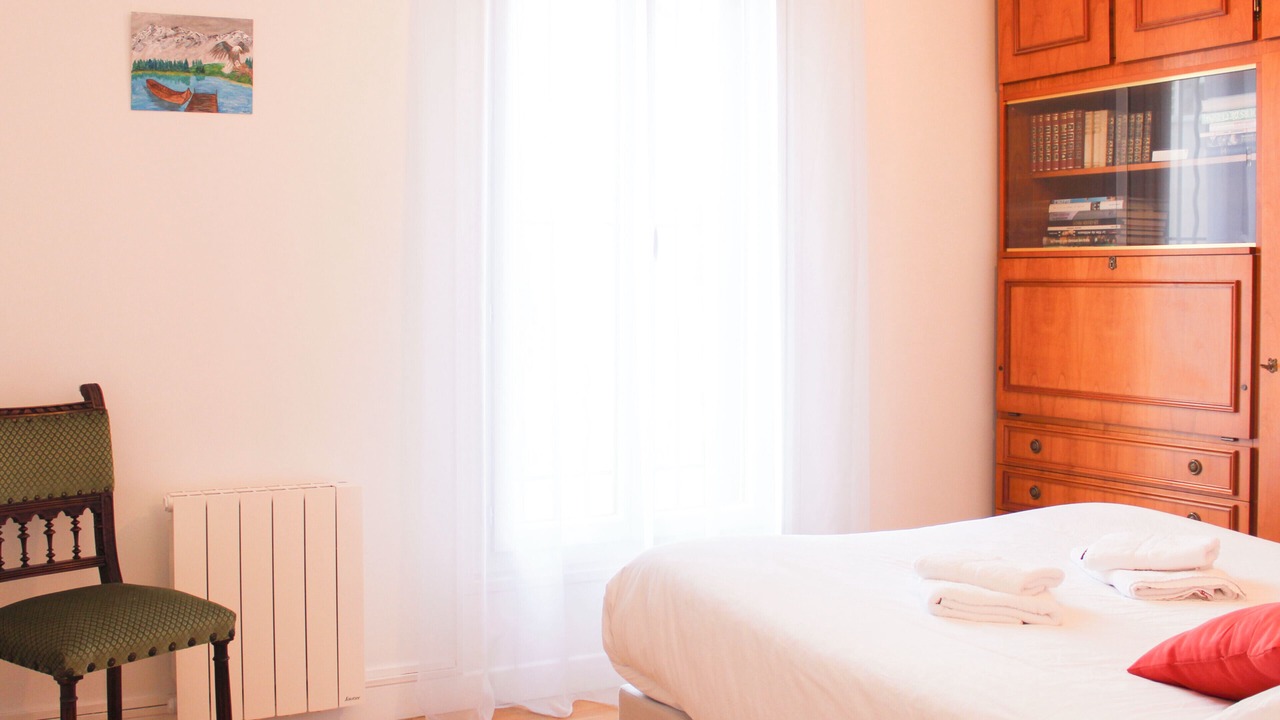Photo of Bedroom in Drancy