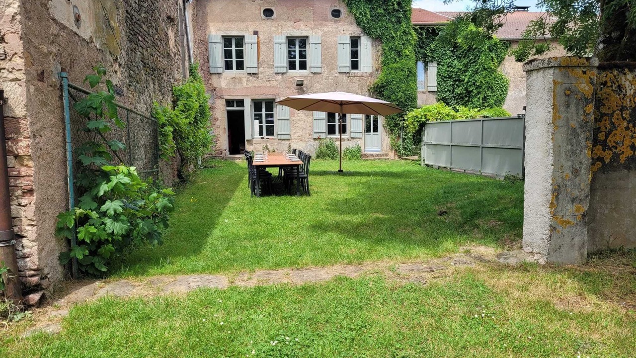 Photo of Outdoor in Monthureux-sur-Saone