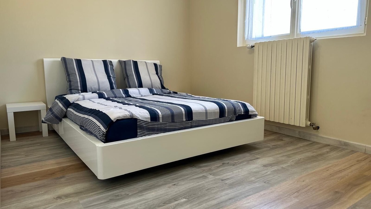 Photo of Bedroom in Vendeuvre-sur-Barse