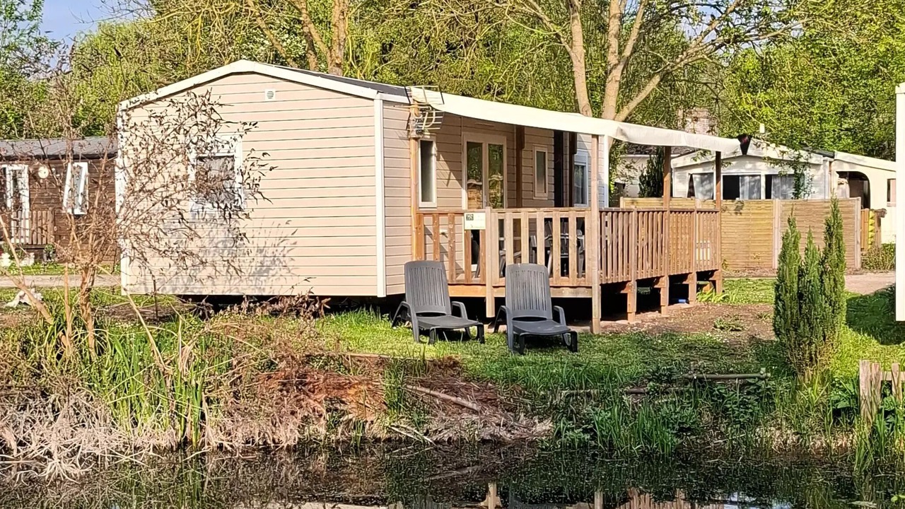 Photo of Outdoor in Long