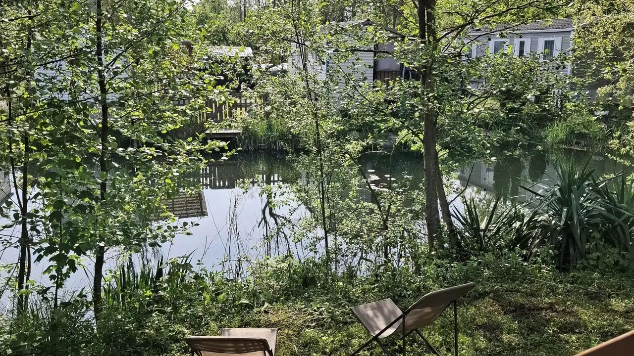 Photo of Outdoor in Long