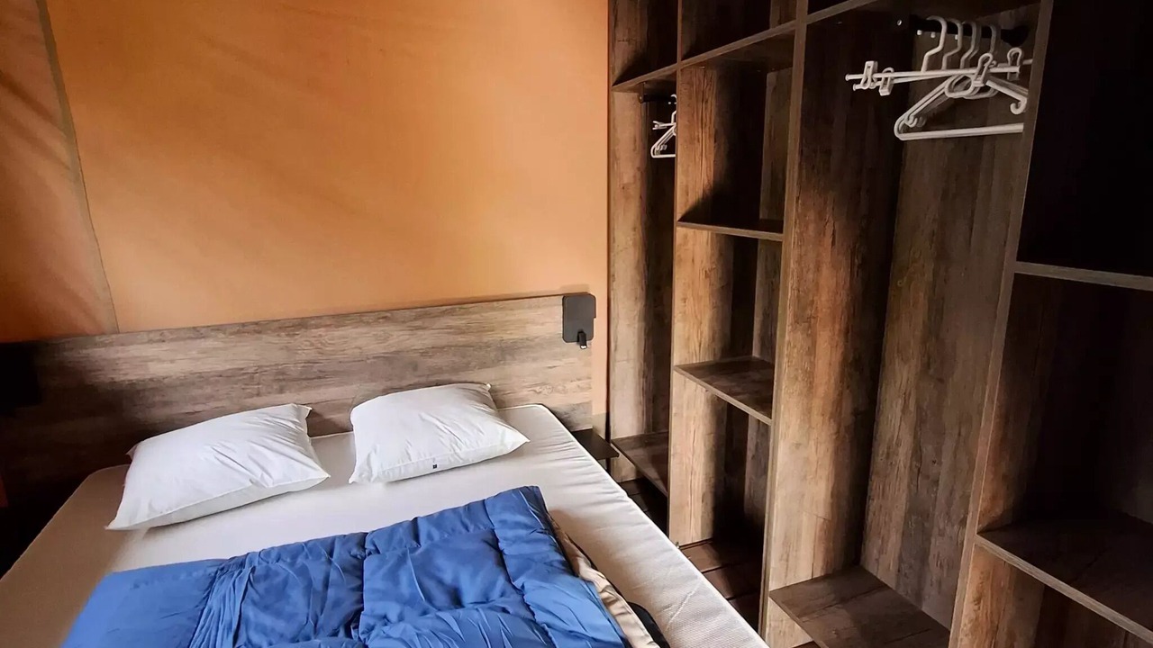 Photo of Bedroom in Long