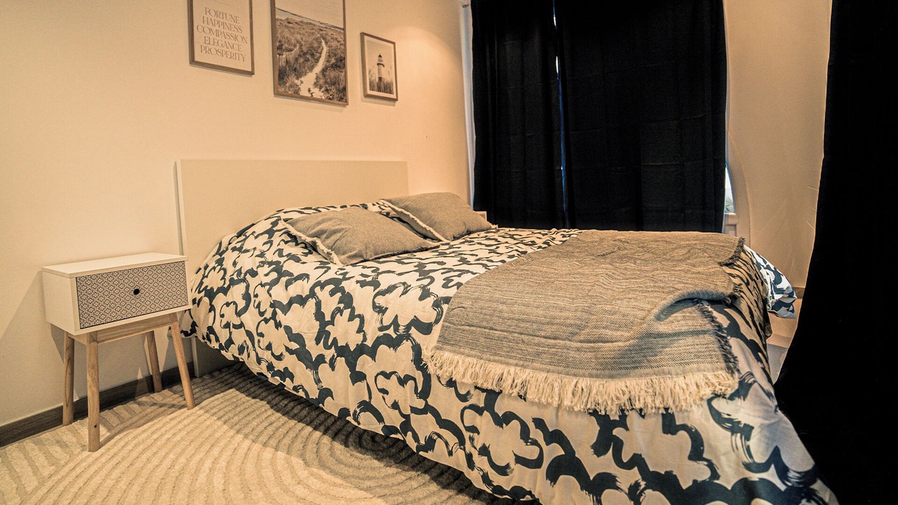 Photo of Bedroom in Cergy