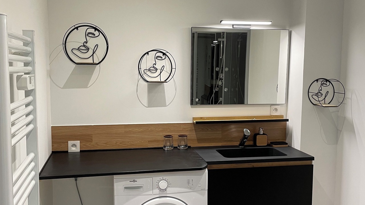 Photo of Bathroom in Brienon-sur-Armancon