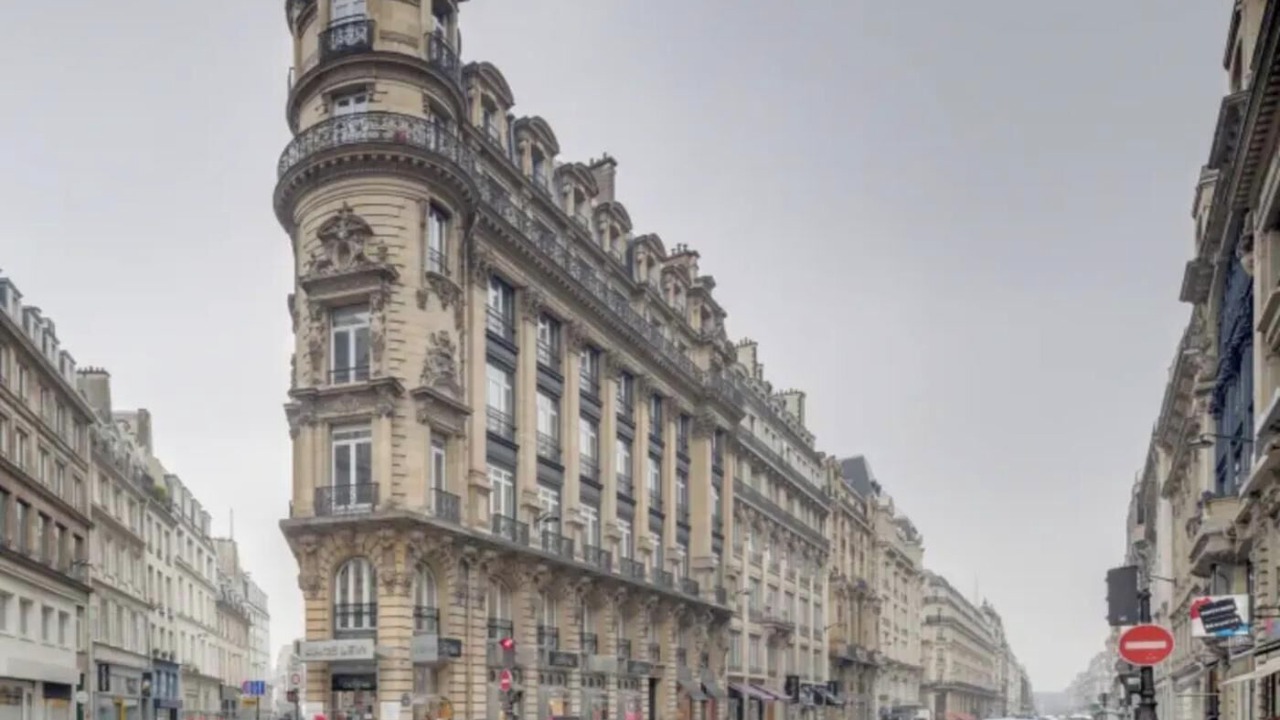Photo of Others in 2nd Arrondissement