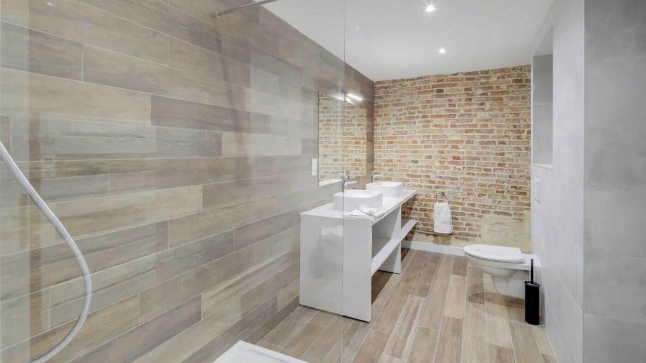Photo of Bathroom in 2nd Arrondissement