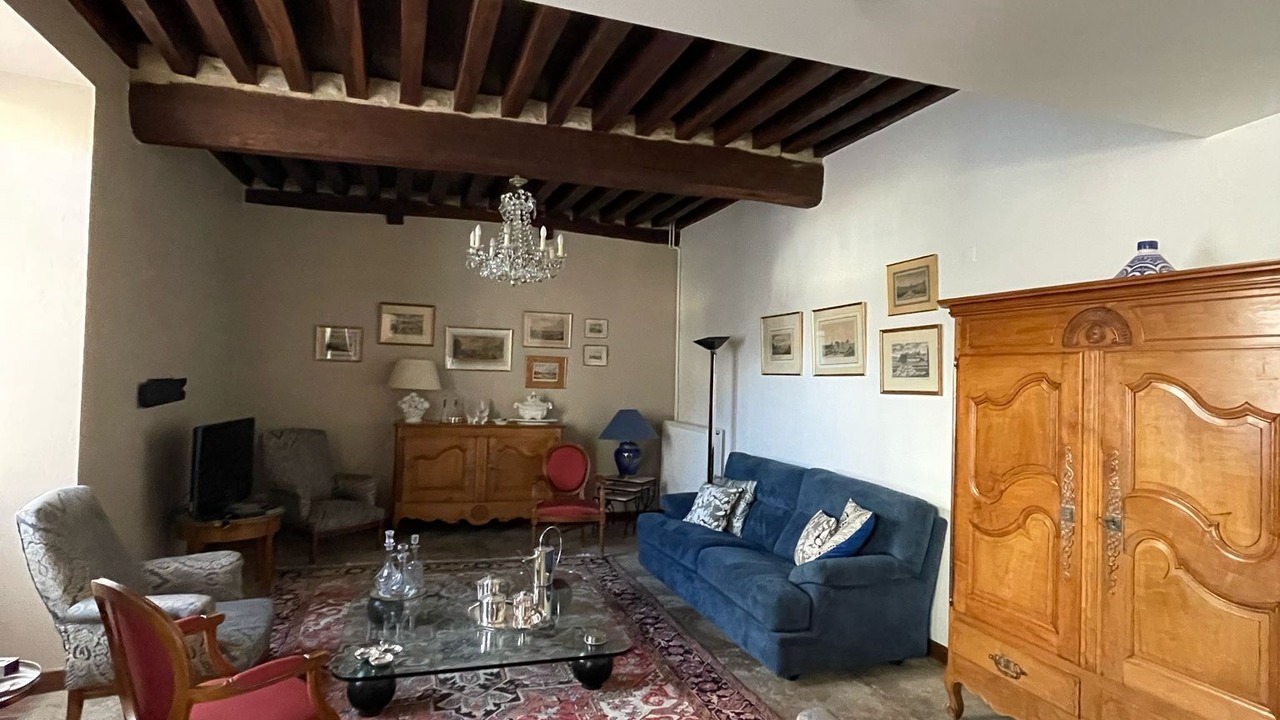 Photo of Livingroom in Joux-la-Ville