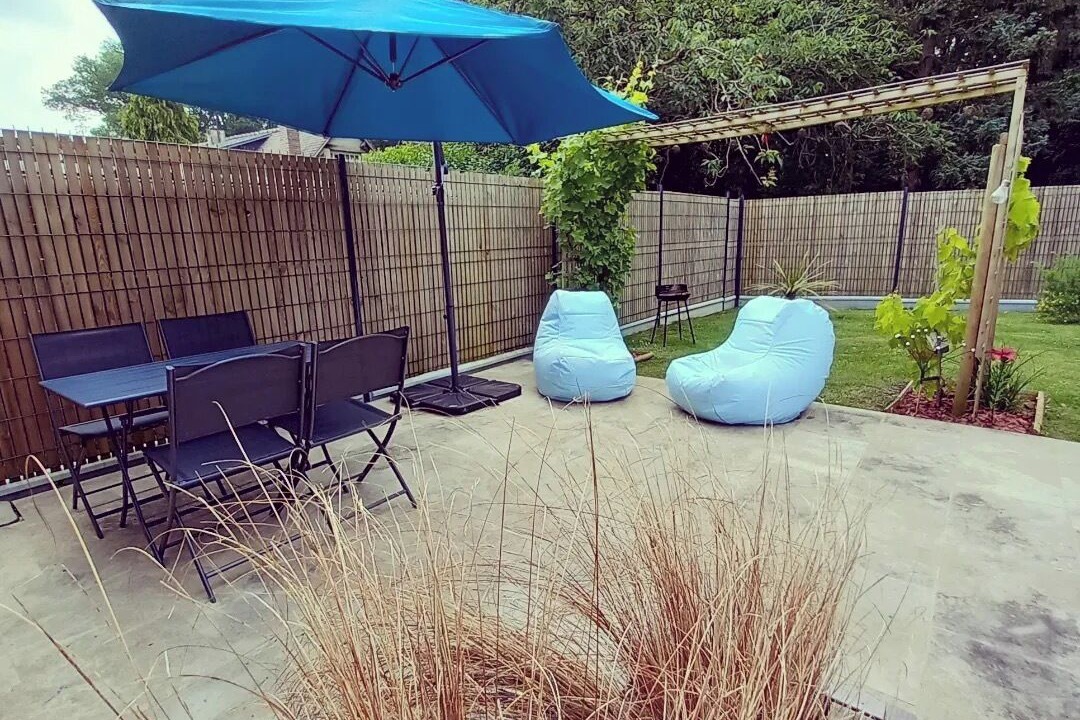 Photo of Outdoor in Cierrey