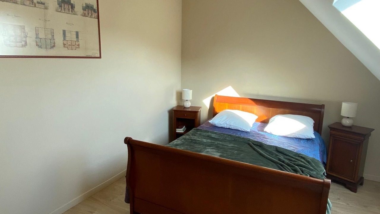 Photo of Bedroom in Carly