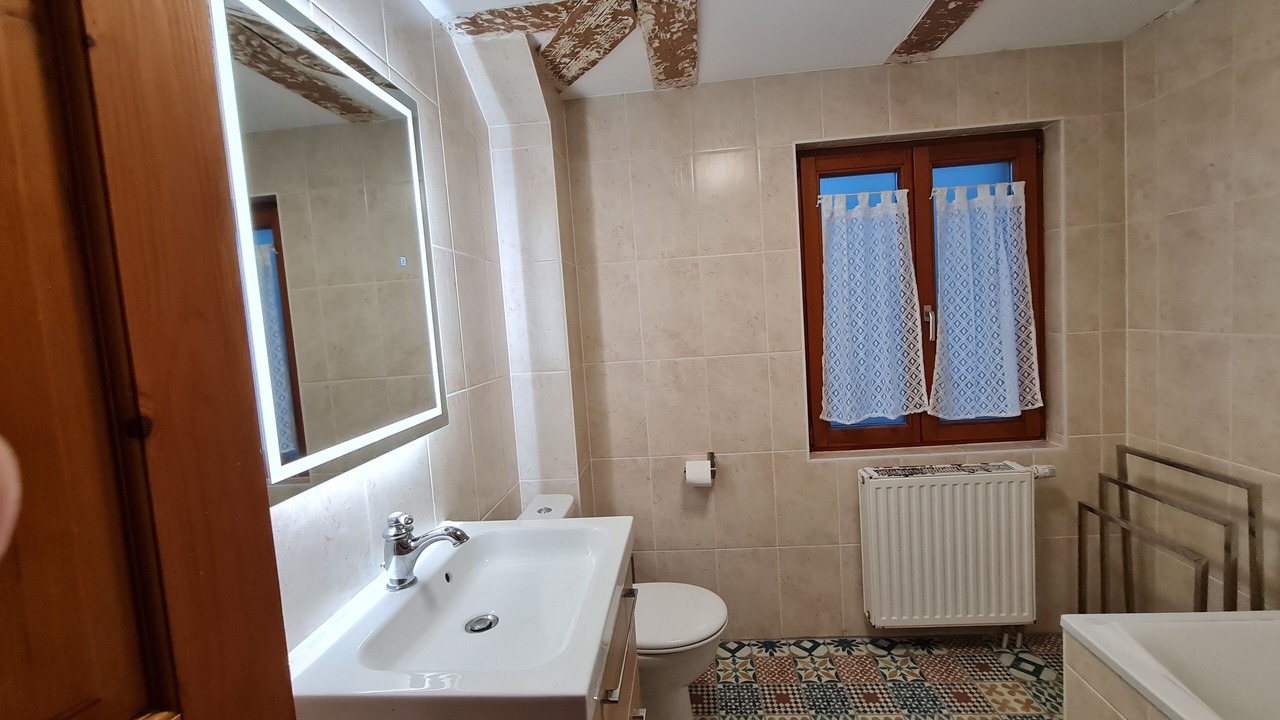 Photo of Bathroom in Epfig