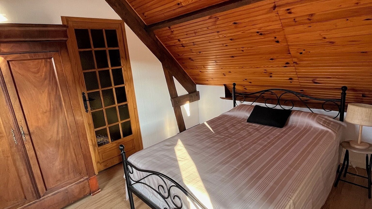 Photo of Bedroom in Beaumont-le-Roger
