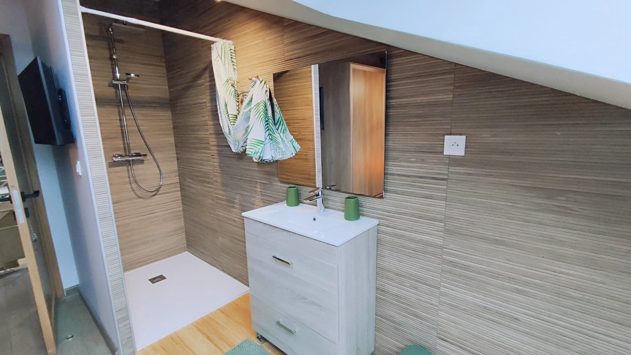 Photo of Bathroom in Autrecourt-et-Pourron