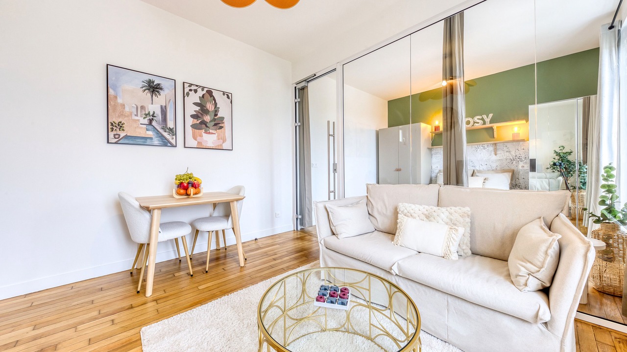 Photo of Livingroom in Saint-Cloud