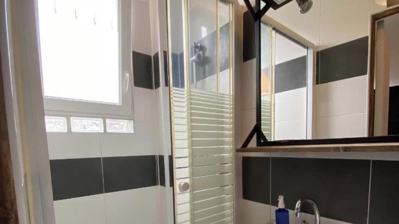 Photo of Bathroom in Aubervilliers