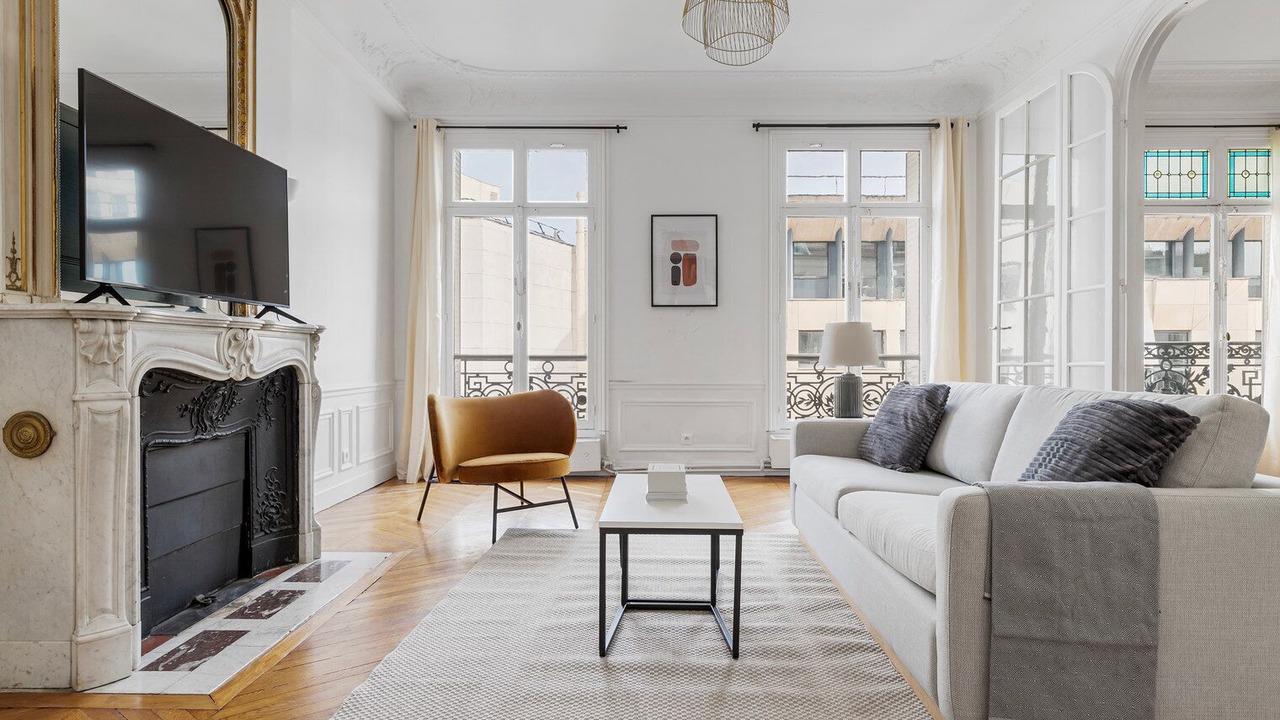 Photo of Livingroom in 17th Arrondissement Batignolles-Monceau